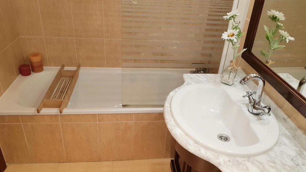 Residencial En Madrid Alquiler De Corta Estancia No Turistico ภายนอก รูปภาพ