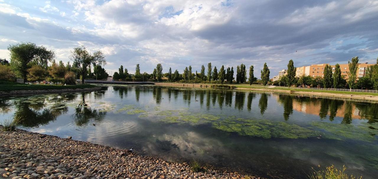 Residencial En Madrid Alquiler De Corta Estancia No Turistico ภายนอก รูปภาพ